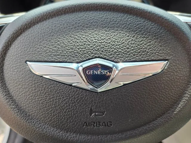 Used 2022 White Genesis 2.0T image 30