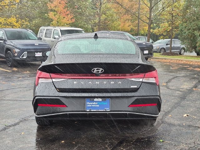 Certified Used 2025 Black Hyundai SEL Sport image 6