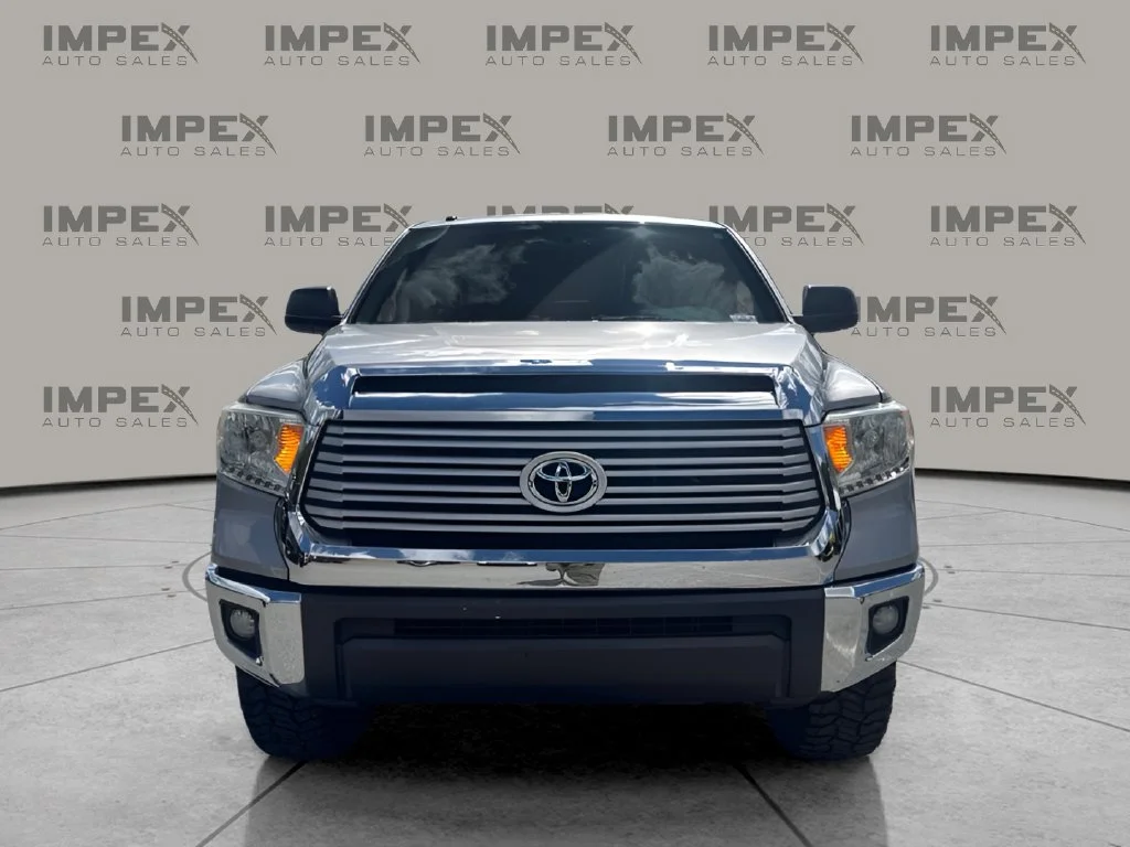 Used 2017 Silver Toyota Limited image 8