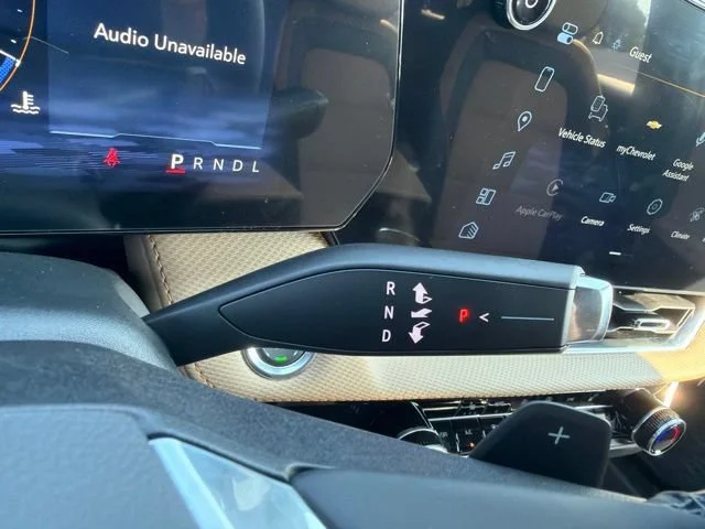 New 2027 Polar White Tricoat Chevrolet ACTIV image 36