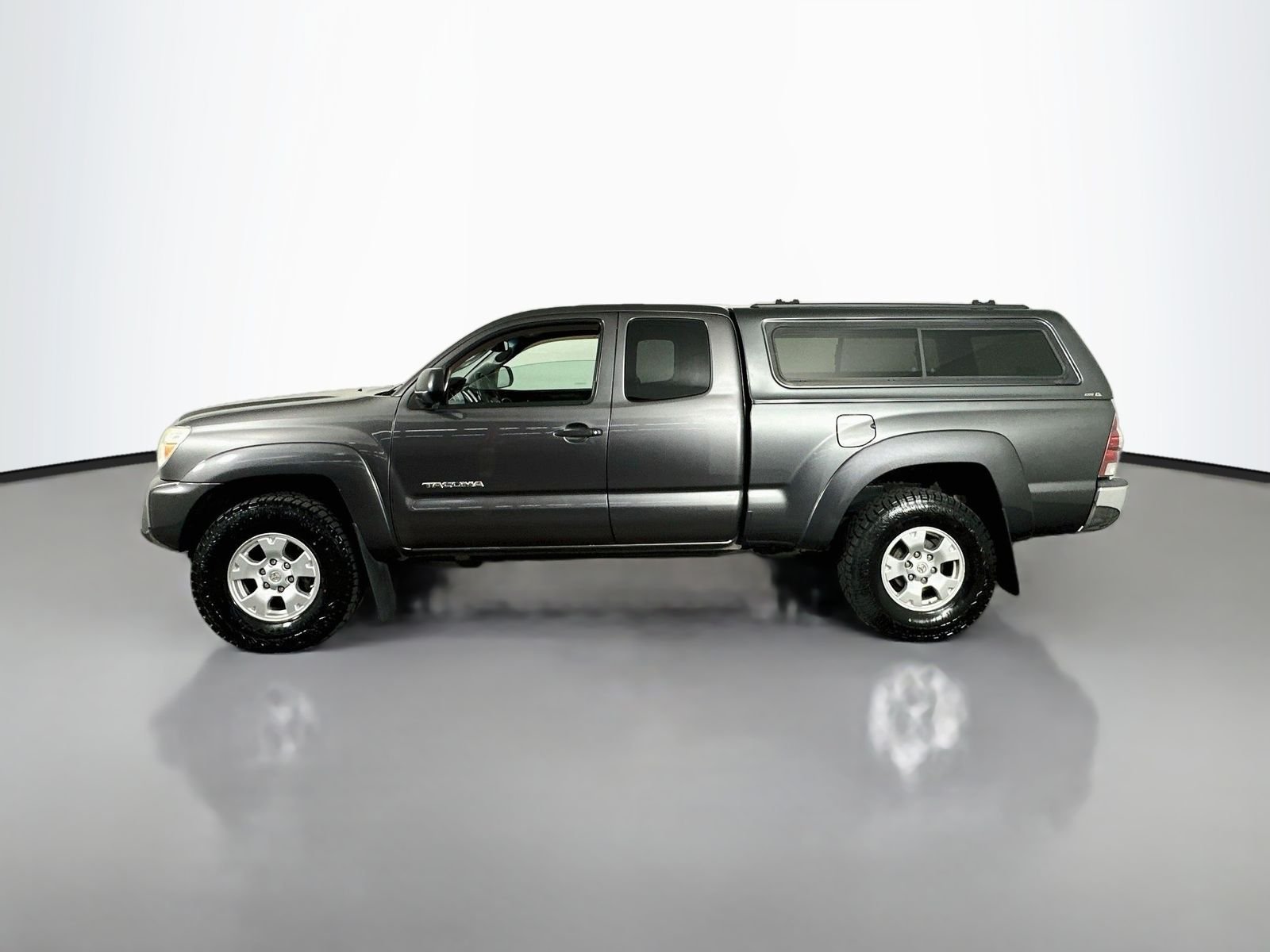 Used 2013 Magnetic Gray Metallic Toyota Base image 4