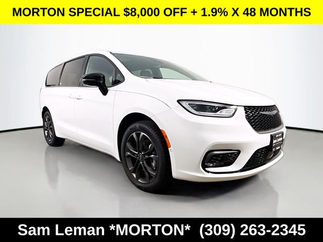 2026 Chrysler Pacifica Select AWD's photo