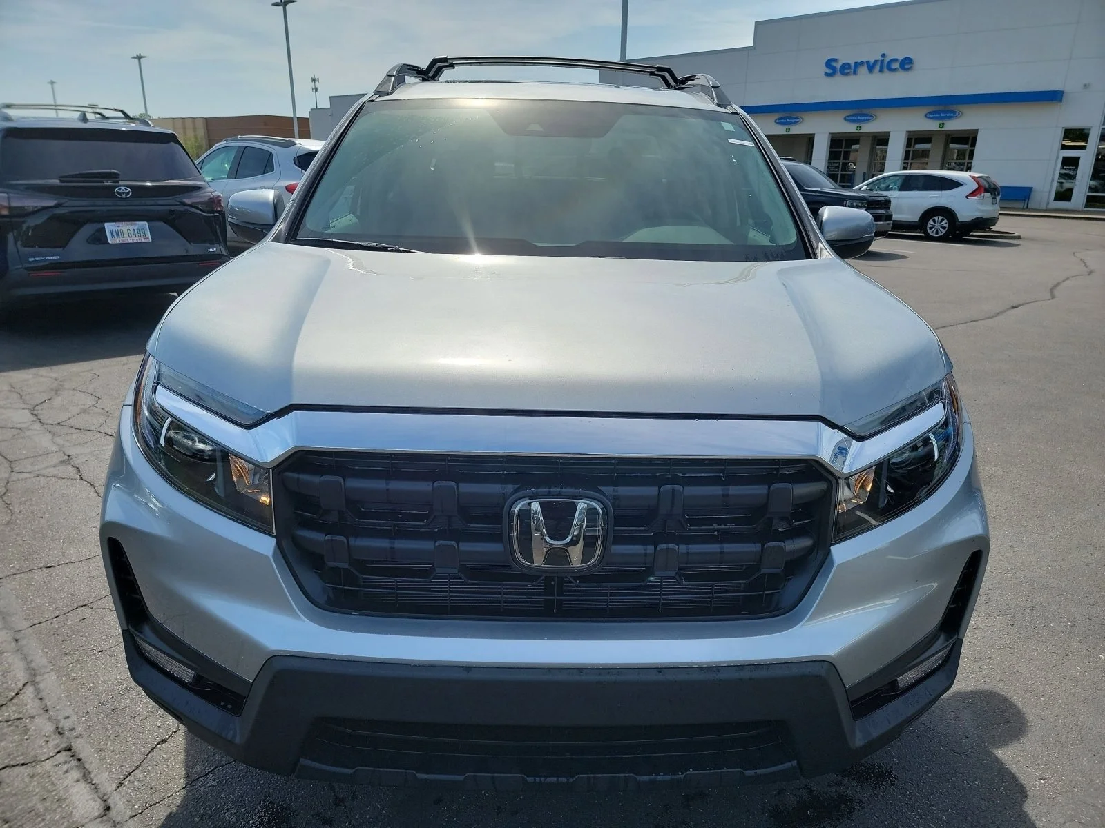 New 2026 Solar Silver Metallic Honda RTL image 2