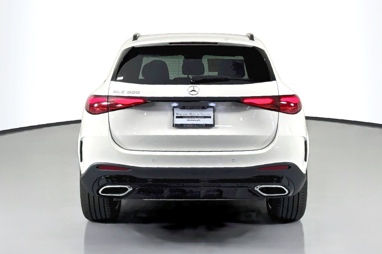 New 2027 Polar White Mercedes-Benz GLC 300 SUV image 3