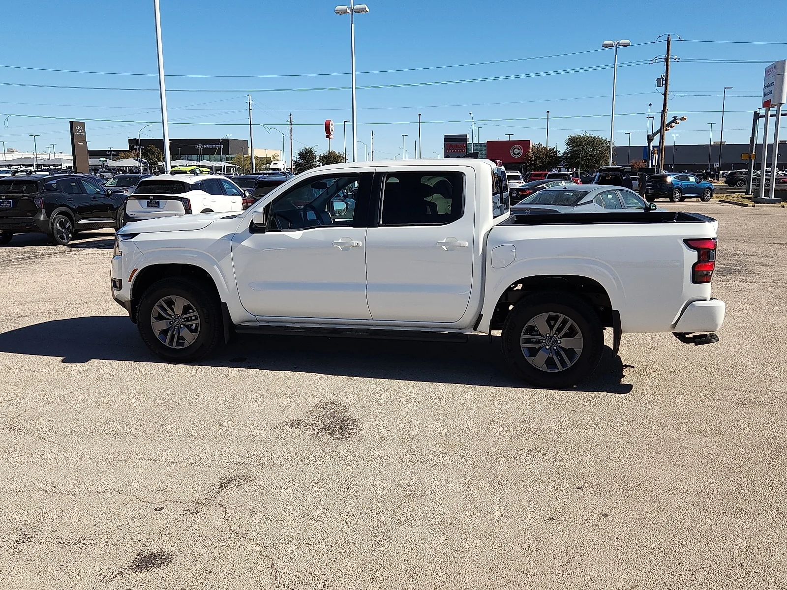 New 2026 QAK Glacier WH Nissan SV 4x4 Crew Cab 5 ft. box 126 in. WB image 2