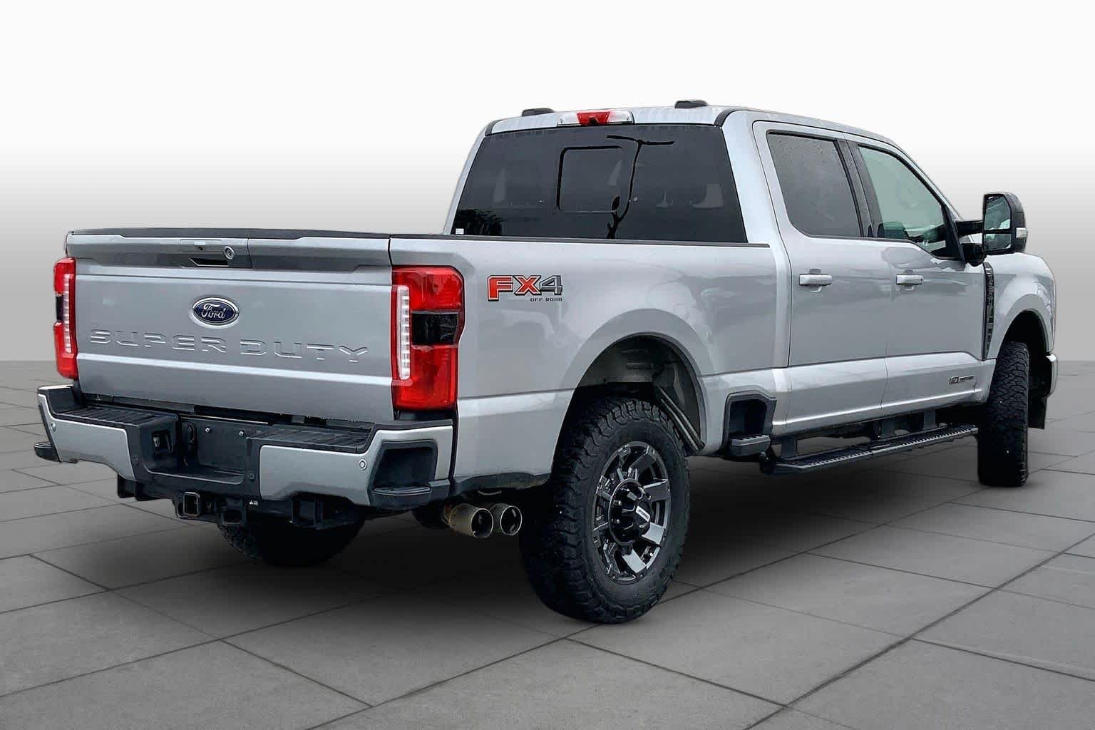 Used 2024 Iconic Silver Metallic Ford LARIAT image 12