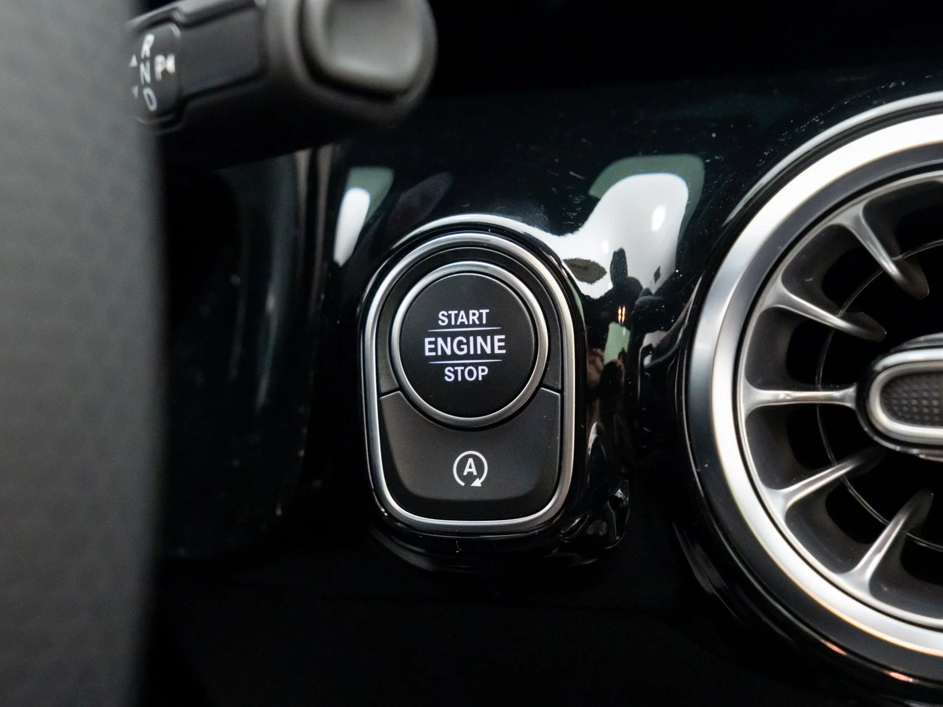 New 2026 White Mercedes-Benz GLA 35 AMG® image 22