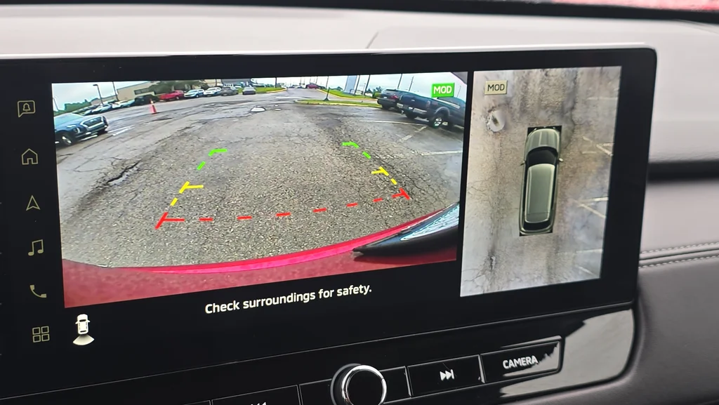 2025 Mitsubishi Outlander SE - Photo 22