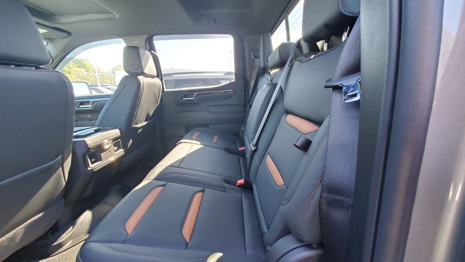 Used 2026 Sterling Metallic GMC AT4 image 5