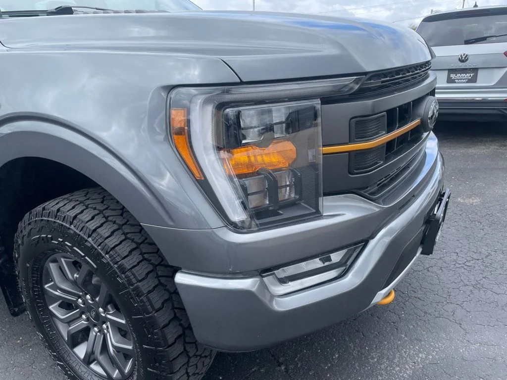 Used 2023 Gray Metallic Ford Tremor image 28
