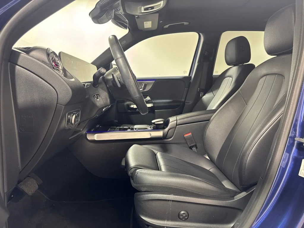 Used 2022 Galaxy Blue Metallic Mercedes-Benz GLB 250 image 19