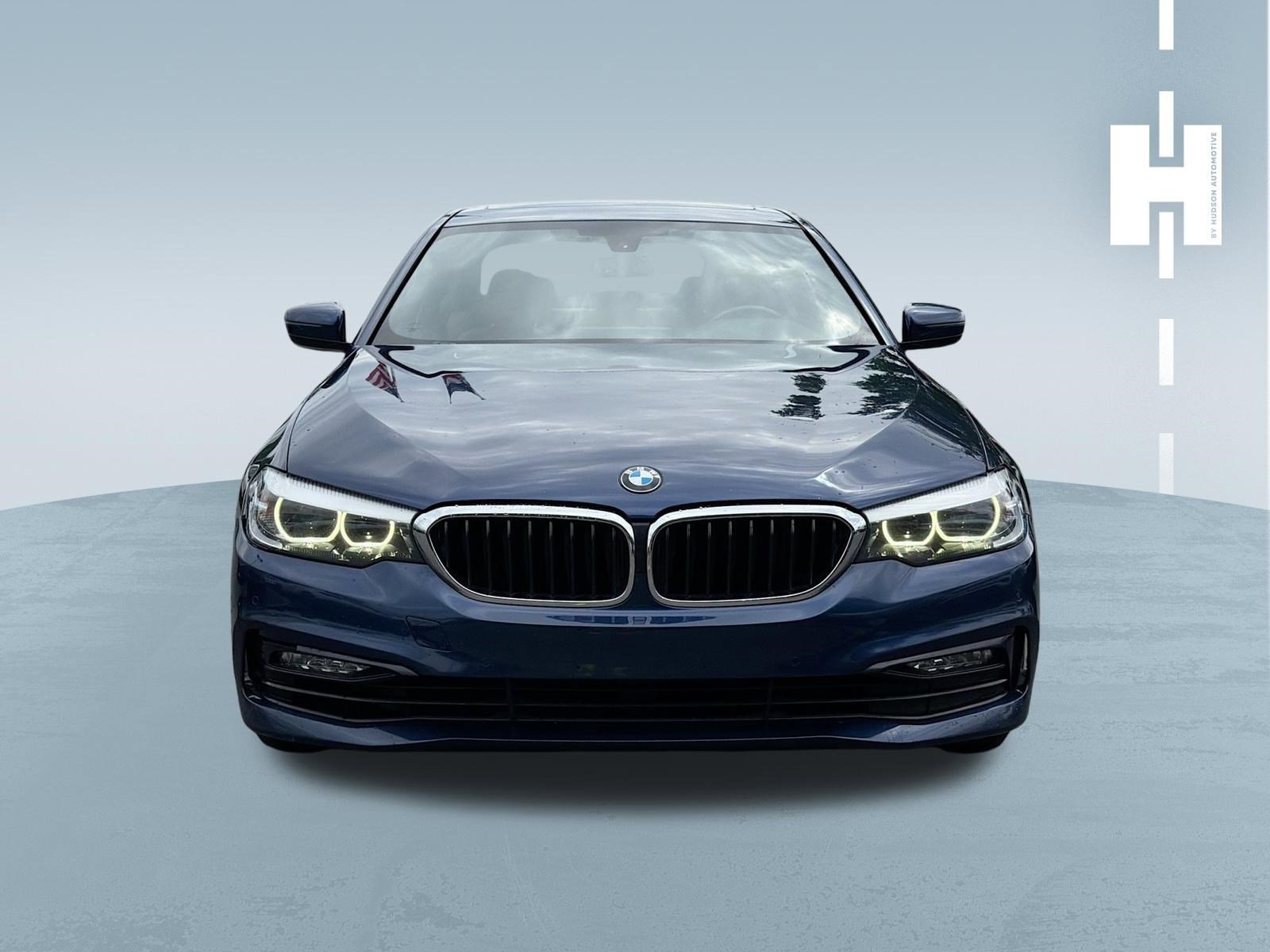 Used 2017 Mediterranean Blue Metallic BMW 530i xDrive image 3