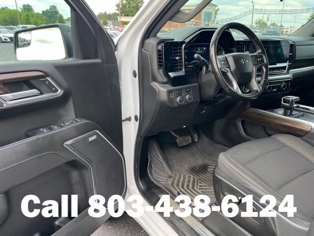 Used 2022 White Chevrolet LT Trail Boss image 5