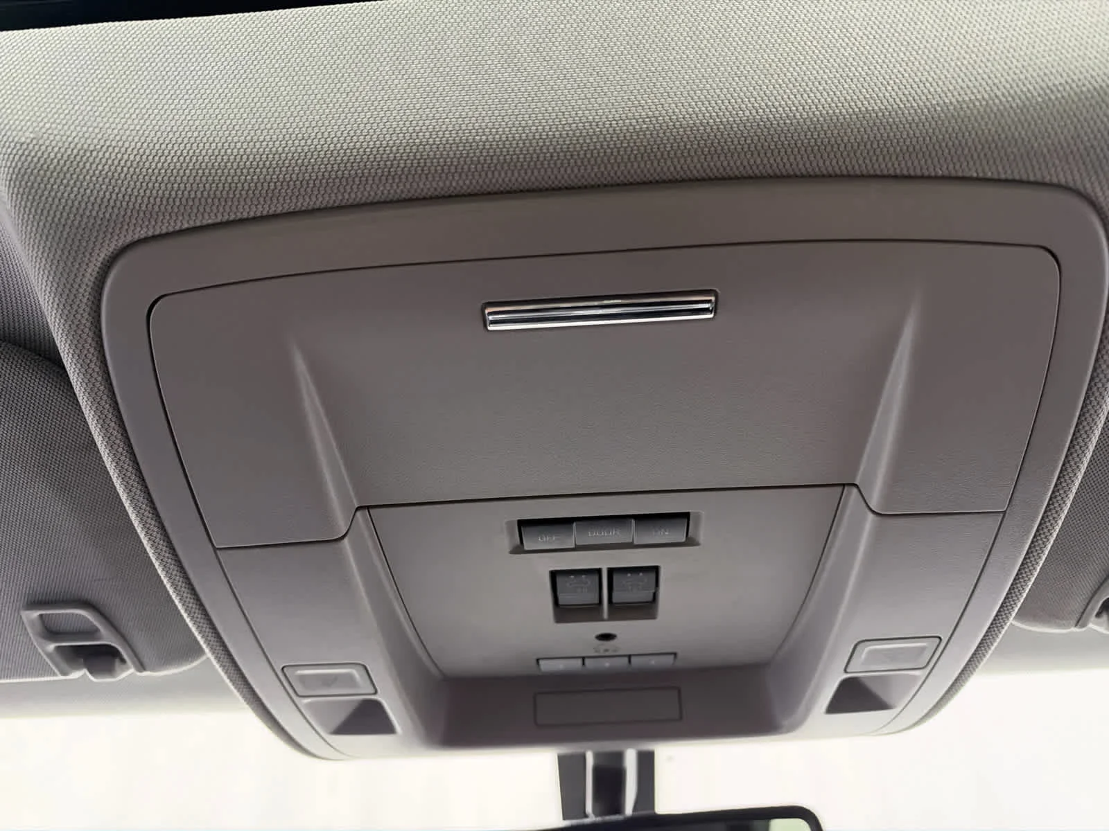 Certified Used 2018 SUMMIT WHITE GMC SLT image 23
