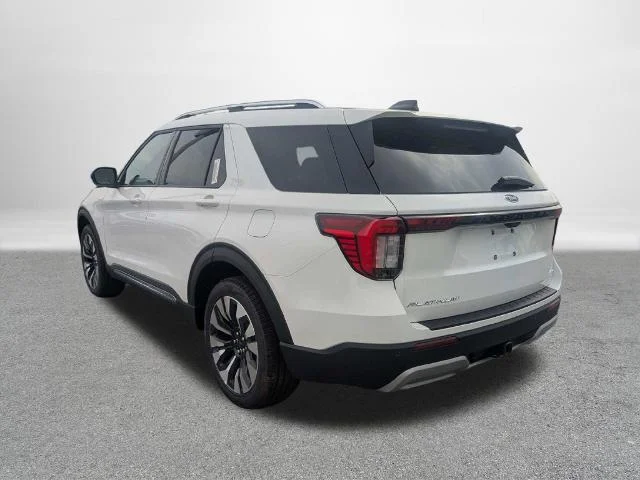 New 2026 Star White Metallic Tri-Coat Ford Platinum™ image 40