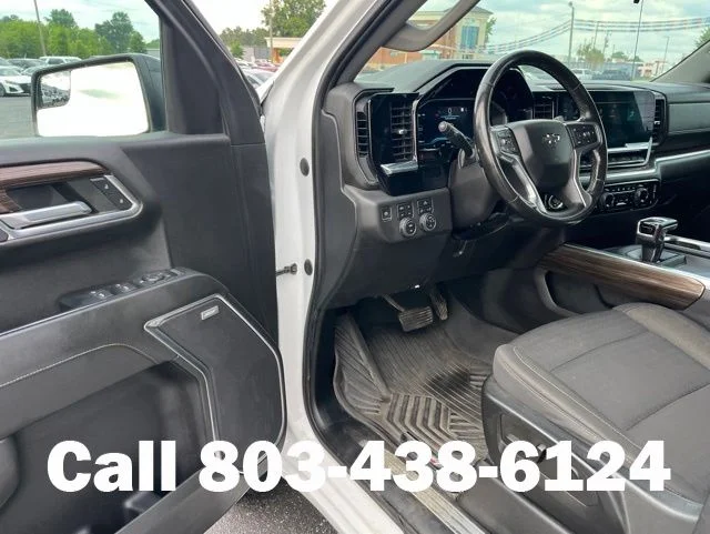 Used 2022 White Chevrolet LT Trail Boss image 5