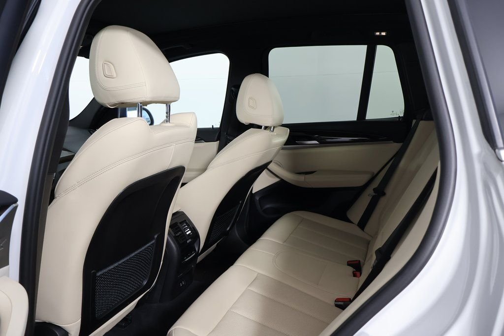 Used 2024 White BMW sDrive30i image 11