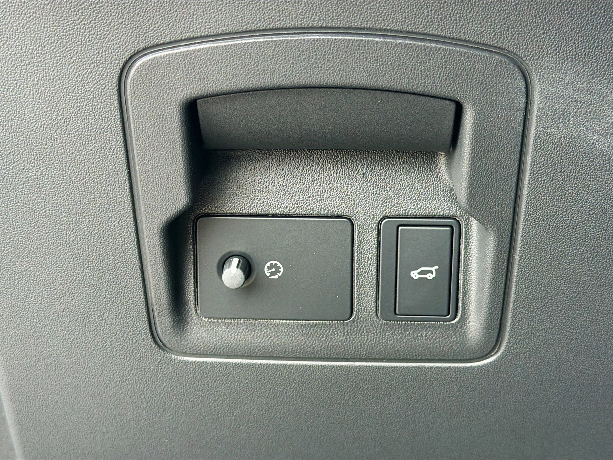 New 2026 Zadar Grey Land Rover Belgravia Edition image 34