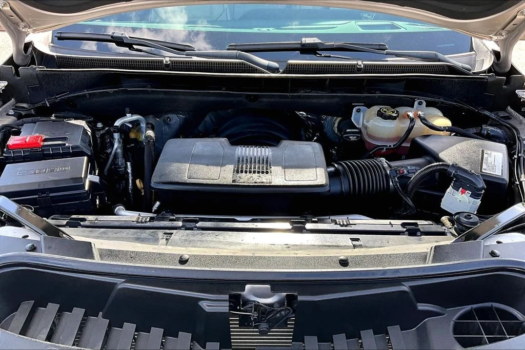 Used 2021 Beige Cadillac Sport image 9