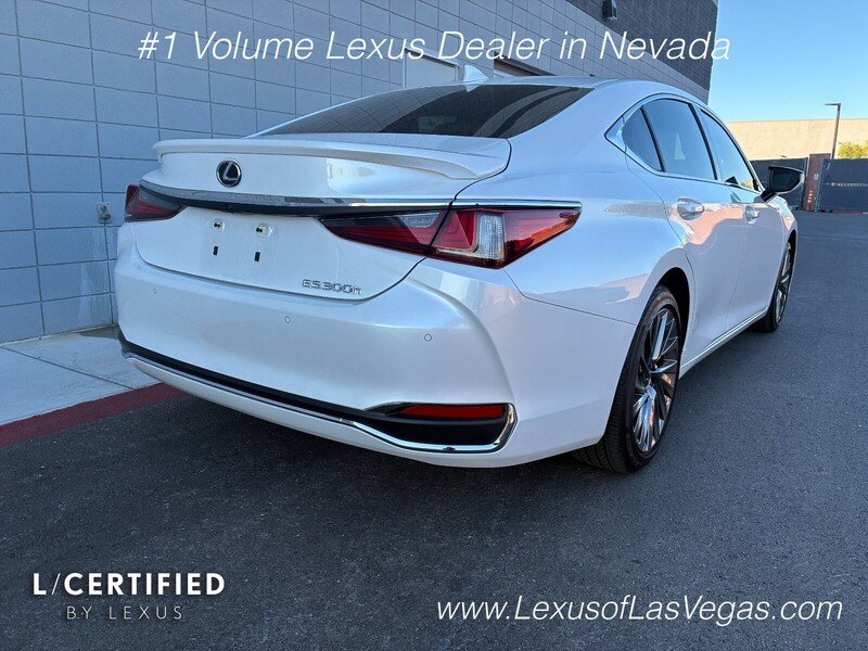 Certified Used 2025 White Pearl Lexus 300h Luxury image 3