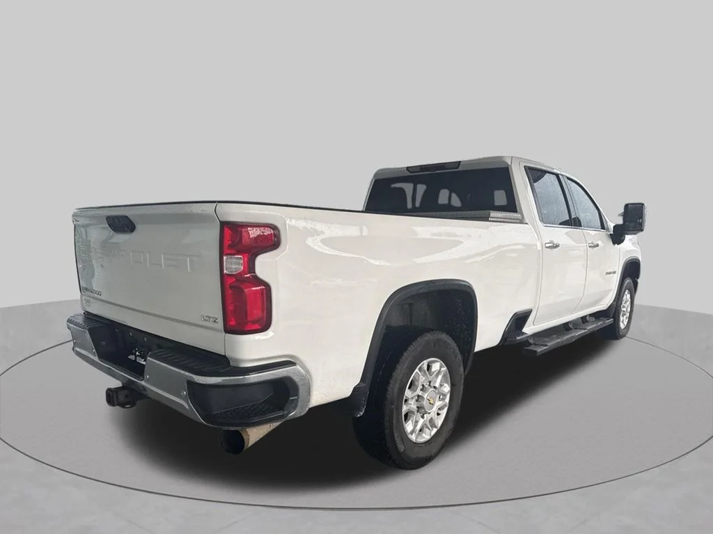 Used 2020 White Chevrolet LTZ image 4