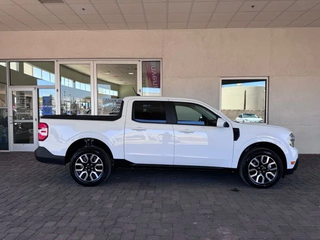 Certified Used 2022 Oxford White Ford Lariat image 6