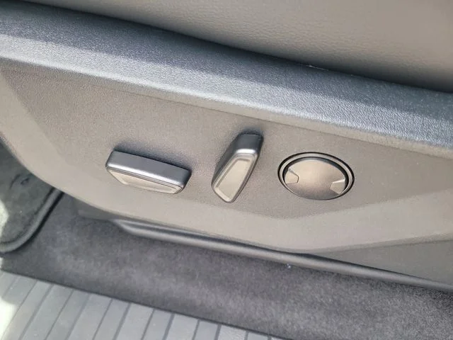 New 2026 Gray Metallic Ford Lariat image 20