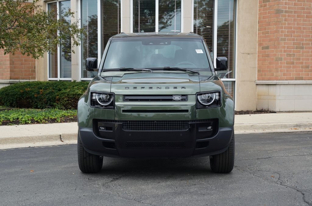 New 2026 Woolstone Green Land Rover S image 4