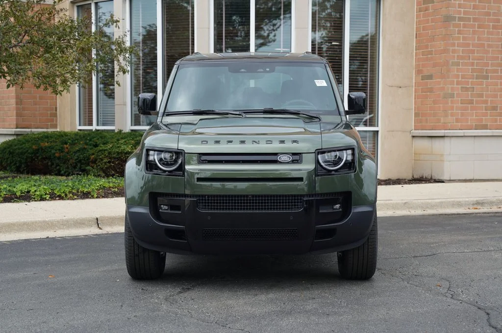 New 2026 Woolstone Green Land Rover S image 4
