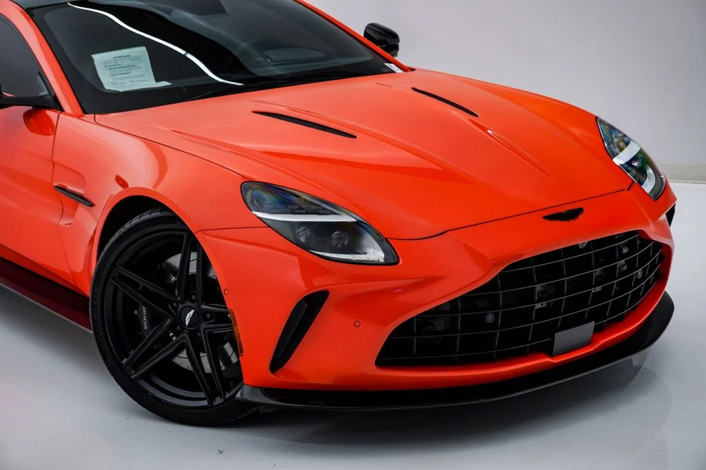 Used 2025 Synapse Orange Aston Martin Coupe image 4