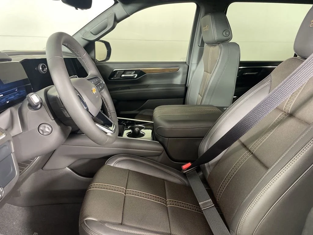 2026 Chevrolet Suburban High Country - Photo 25