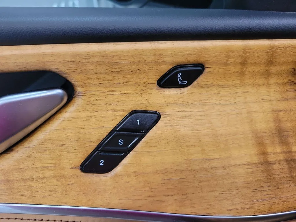 Used 2022 Black Jeep Summit Reserve image 34