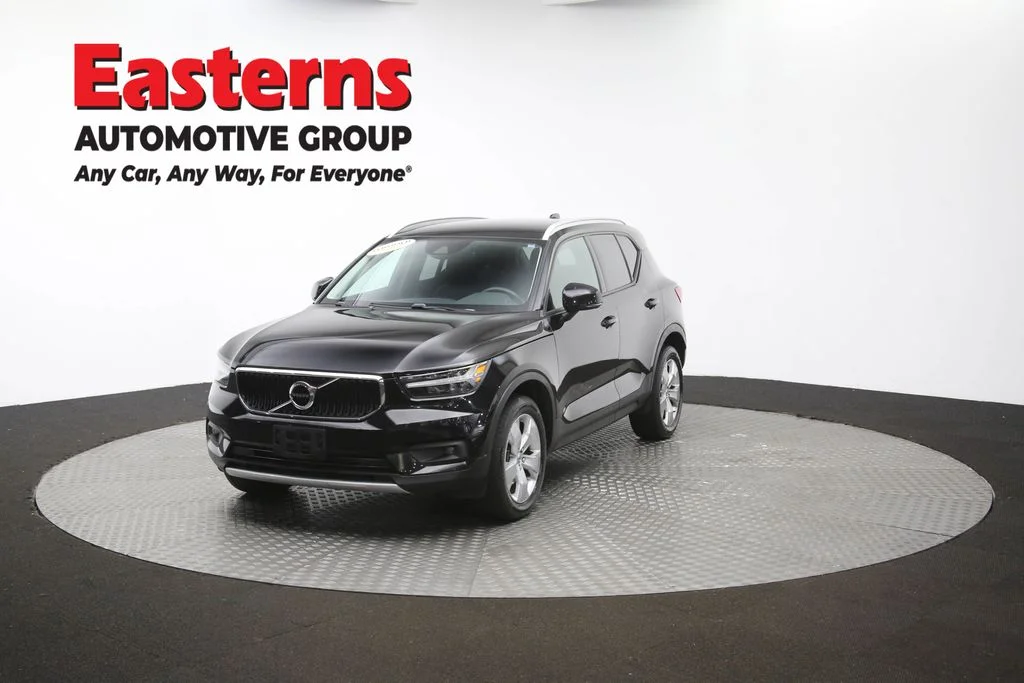 Used 2022 Black Volvo Momentum image 54
