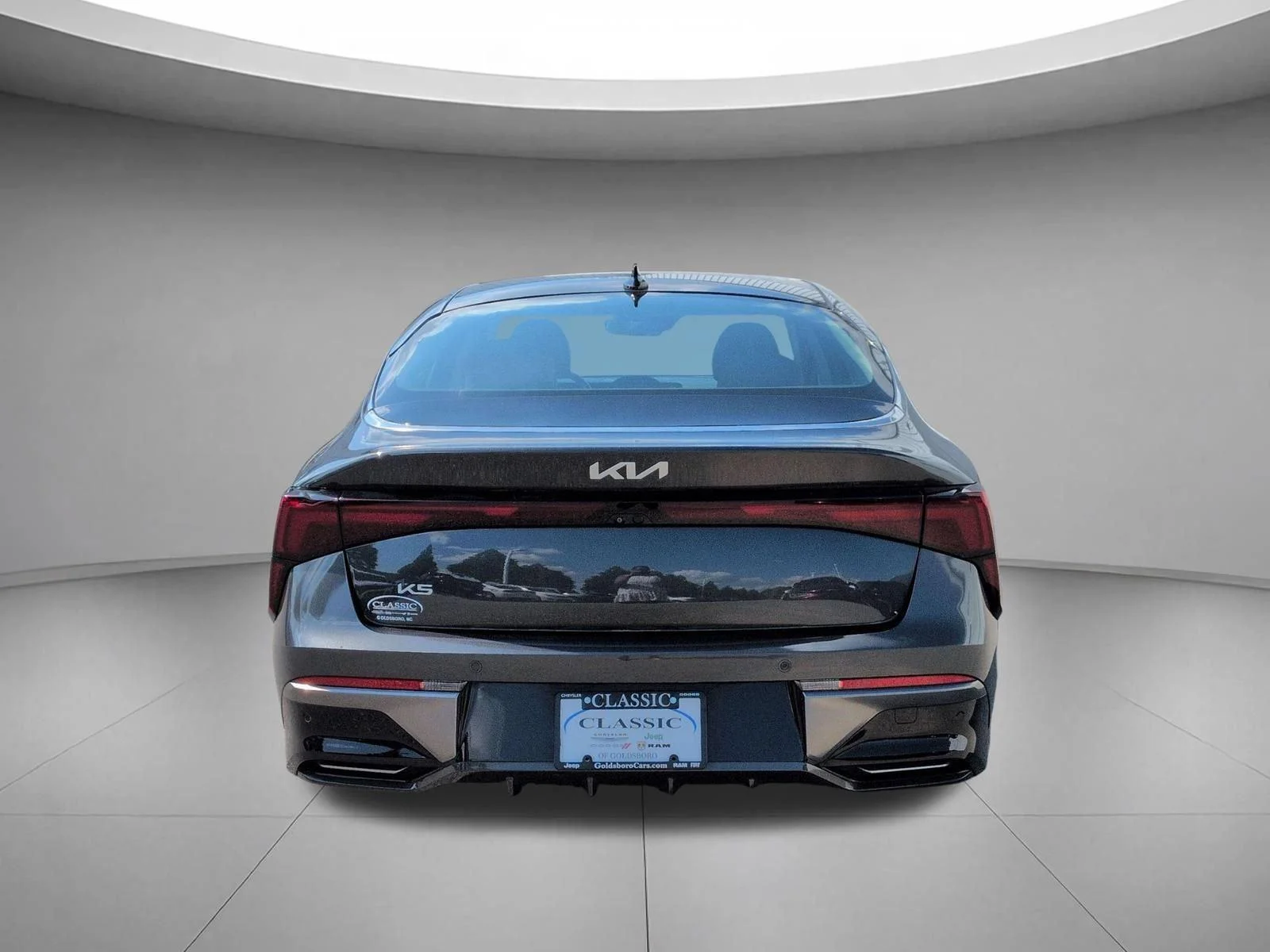 Used 2025 Interstellar Gray Kia EX image 4