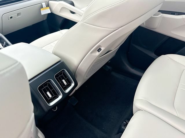 New 2026 Glacial White Pearl Kia S image 27