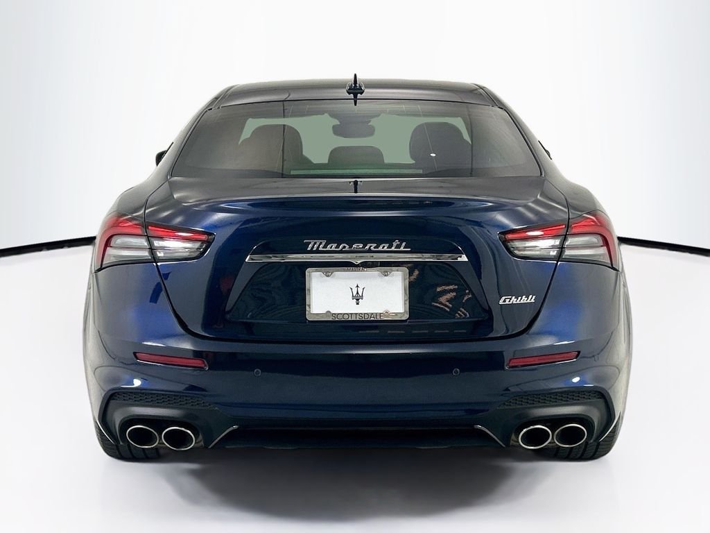 Used 2023  Maserati Modena image 6