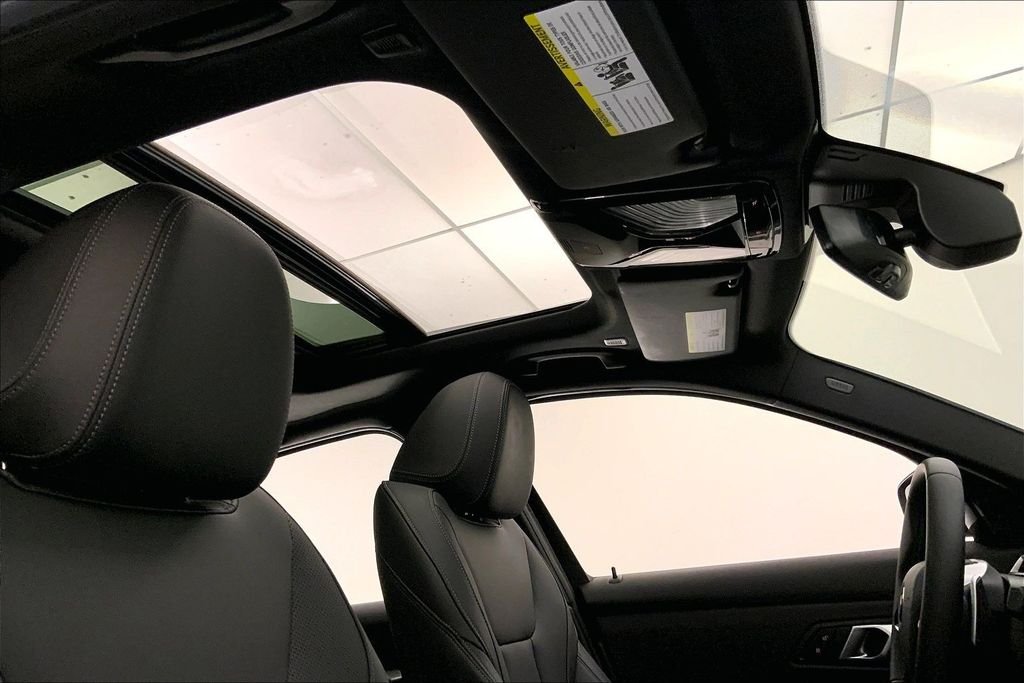 Used 2025 Skyscraper Grey Metallic BMW  image 26