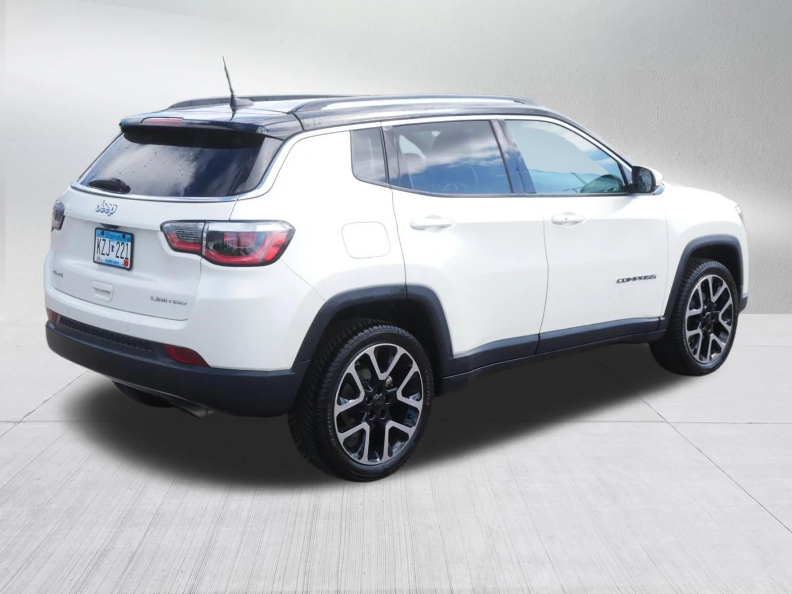 Used 2021 Pearl White Tri-Coat Jeep Limited image 7