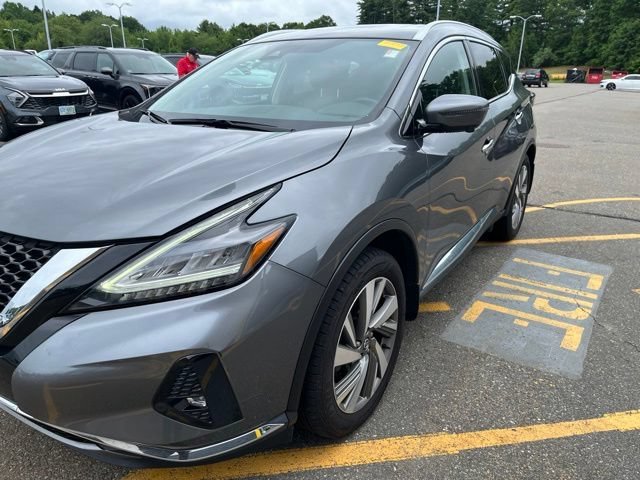 Used 2019 Gun Metallic Nissan SL image 7