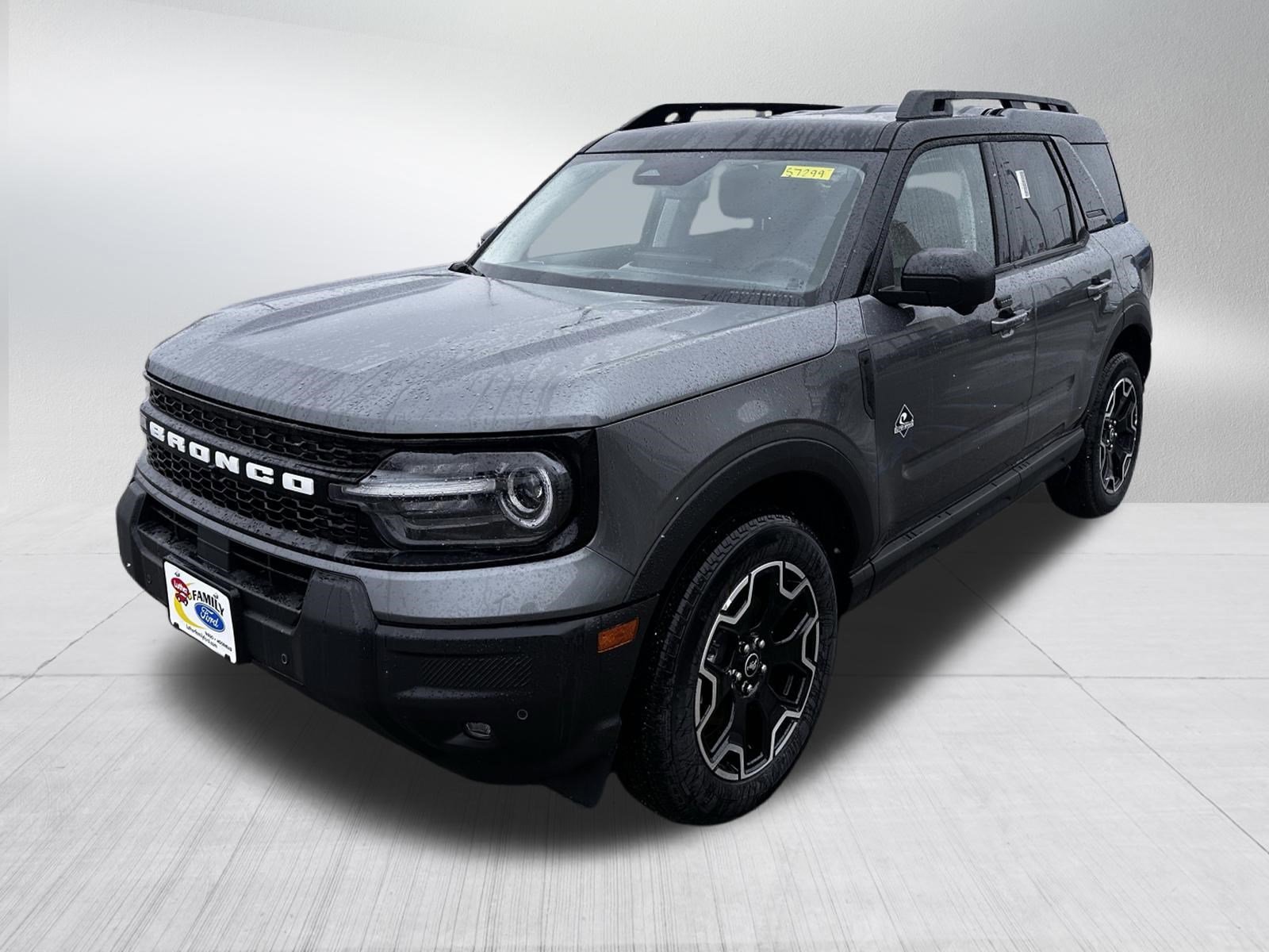 New 2025 Carbonized Gray Metallic Ford Outer Banks image 2