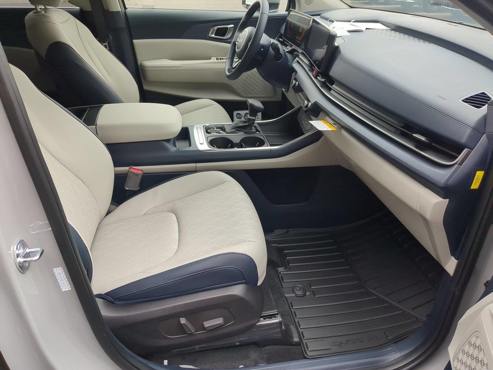 New 2026 Ceramic Silver Kia EX image 38