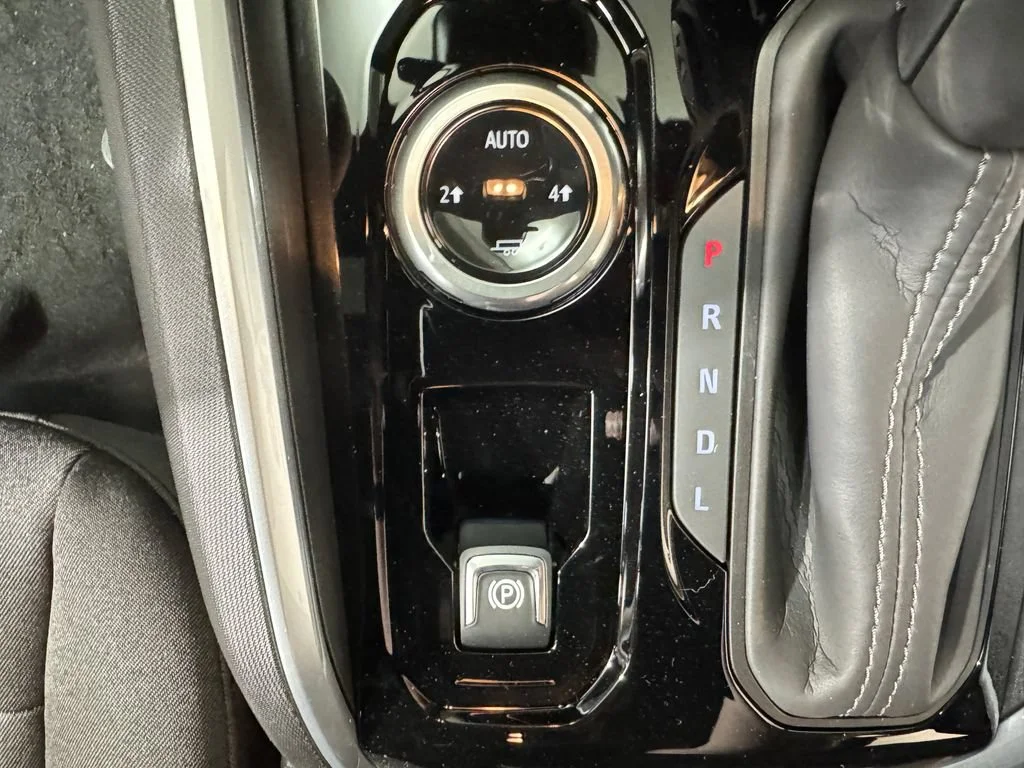 2026 Chevrolet Colorado Work Truck - Photo 14