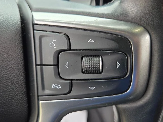 Used 2023 White Chevrolet RST image 22