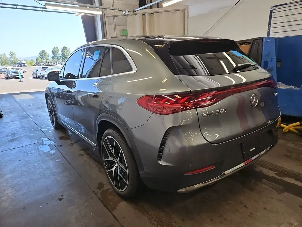 Used 2023 Gray Mercedes-Benz 350 SUV image 2