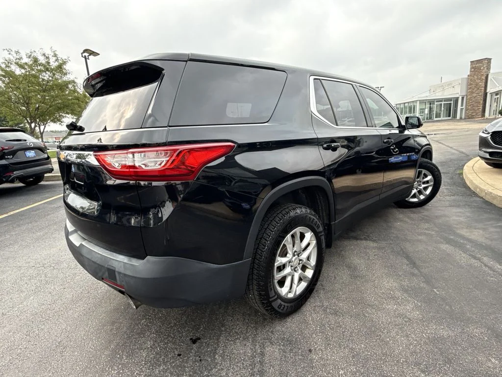 Used 2018 Black Chevrolet LS image 3