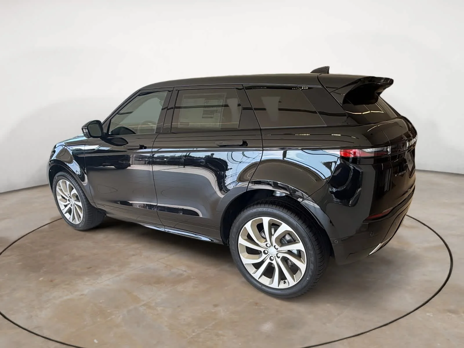 New 2026 Santorini Black Land Rover Hoxton Edition image 3