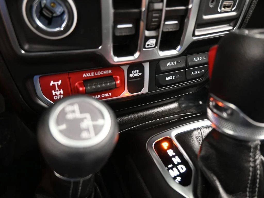 2024 Jeep Gladiator Willys - Photo 25