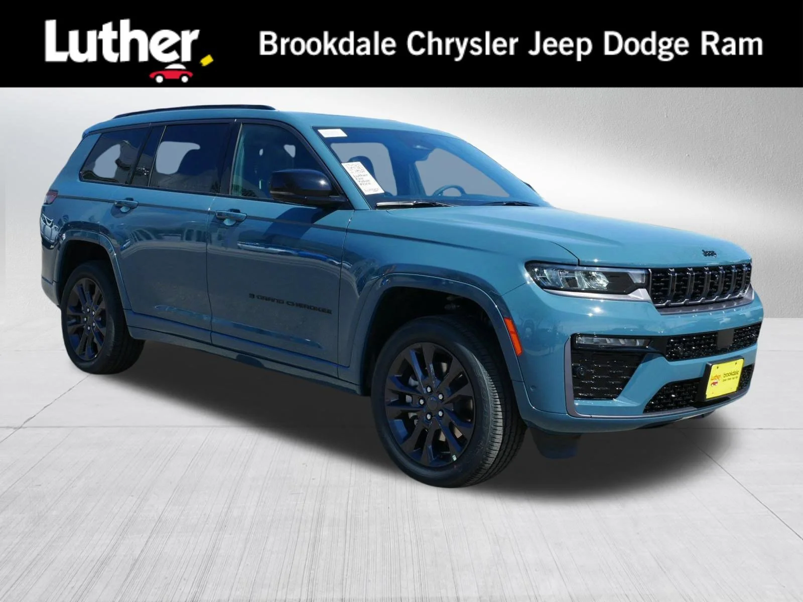 2026 Jeep Grand Cherokee L Limited Reserve 4x4's photo