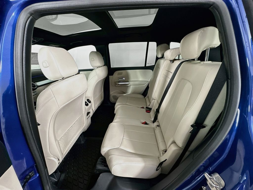 New 2026 Starling Blue Metallic Mercedes-Benz GLB 250 image 24