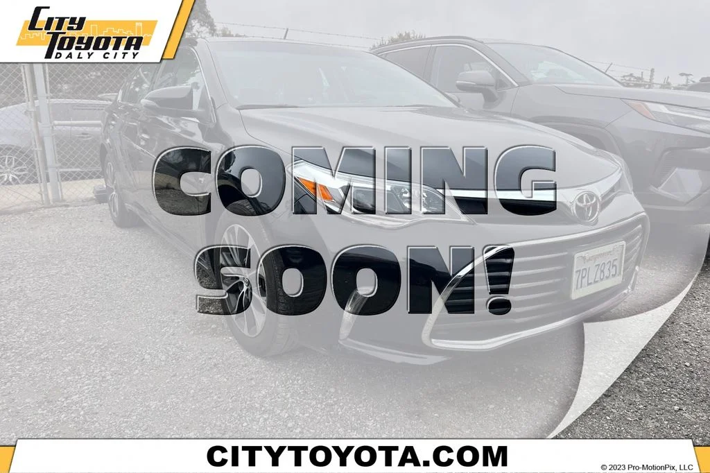 Used 2016 Black Toyota XLE image 1